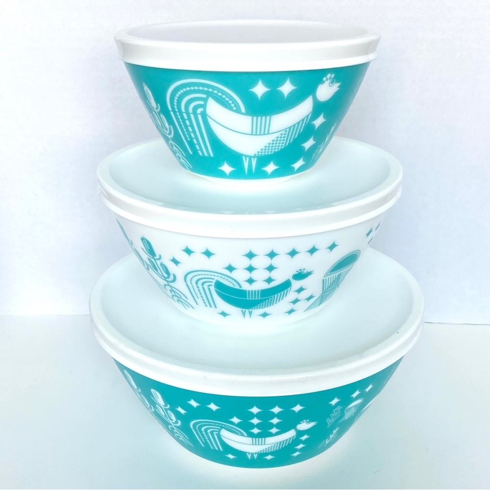 SOLD Pyrex 100th Anniversary Bowl Set Vintage Charm Rise & Shine Amish Blue - Picture 5 of 9